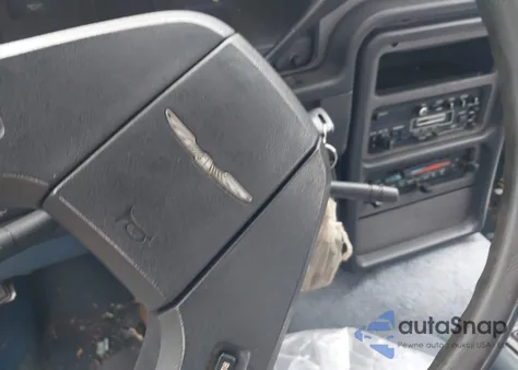 1986 Ford Thunderbird z USA, uszkodzony, nr VIN LOT-1-43742192